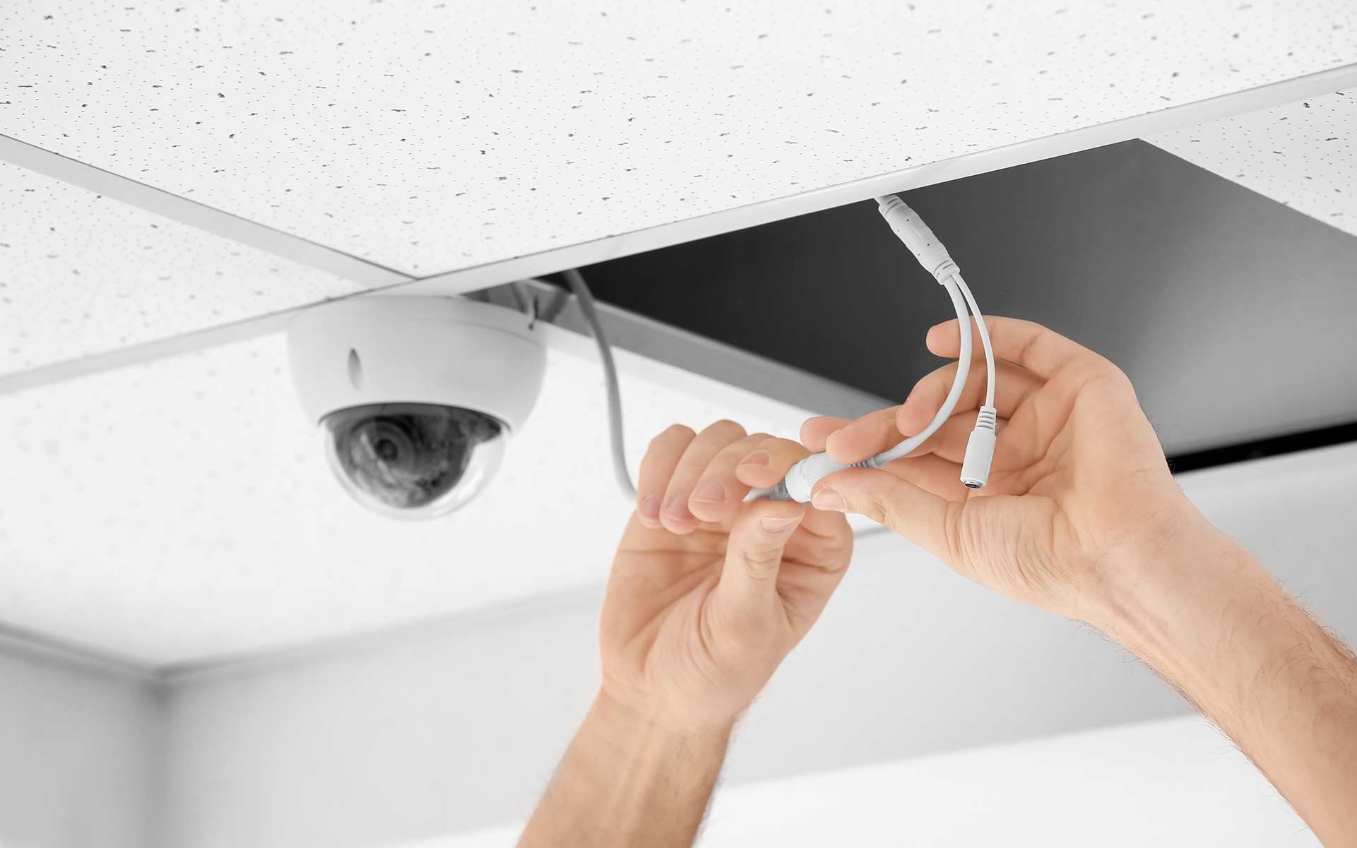 A2B Electrical's electricians can wire up CCTV cameras for properties in Tunbridge Wells and the local area. 
